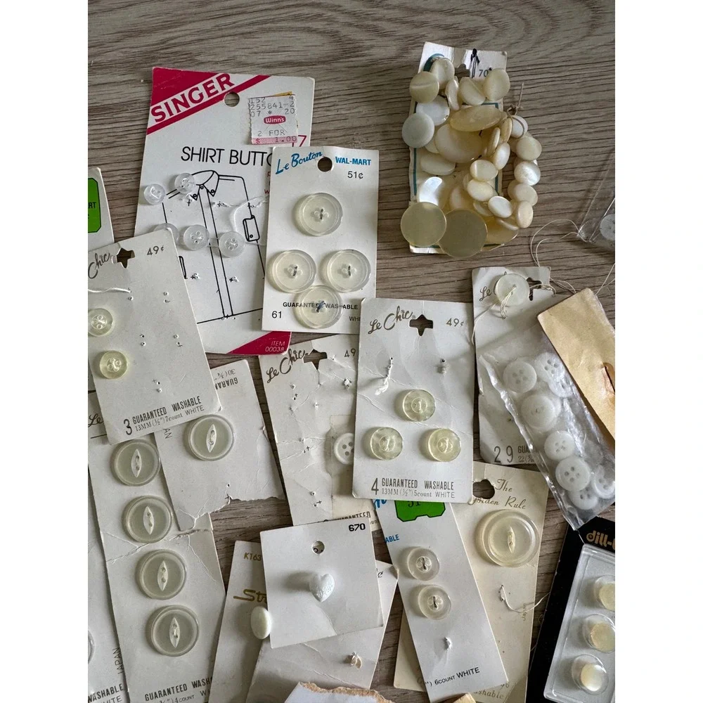 Vintage Button Lot White Cream Pearlized La Mode Le Bouton Streamline Ephemera